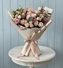 Букет цветов из:  Розы и Лизиантусы в Сковородино