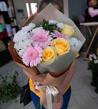 Букет цветов из:  Герберы, Розы и Хризантемы в Сковородино