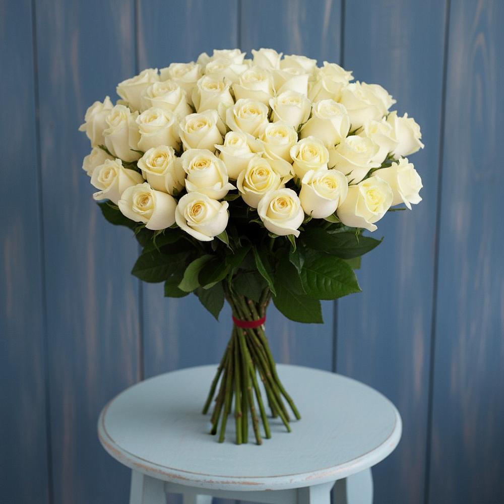 Букет 51 Белая роза Эдлесс Лав в Сковородино