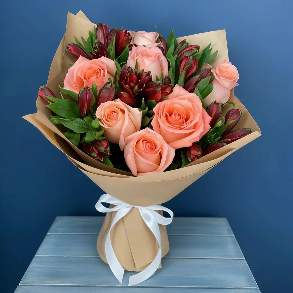 Букет цветов из: Розы и Альстромерии в Сковородино