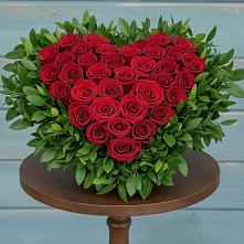 Цветочная композиция из Розы в виде сердца в Сковородино