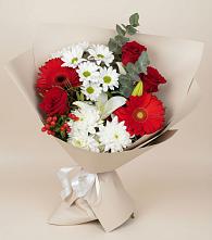 Букет цветов из:  Розы, Хризантемы, Герберы и Лилии в Сковородино