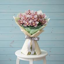 Букет цветов из:  Орхидеи и Розы в Сковородино