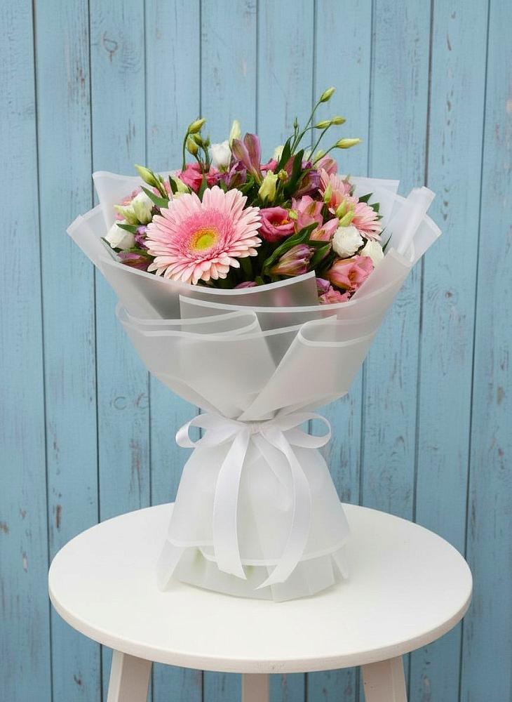 Букет цветов из: Герберы, Альстромерии и Лизиантусы в Сковородино