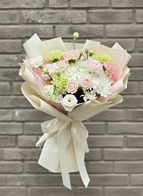 Букет цветов из:  Гвоздики, Розы, Лизиантусы и Хризантемы #REPLACE_PRED# Сковородино