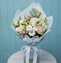 Букет цветов из:  Розы и Лизиантусы в Сковородино