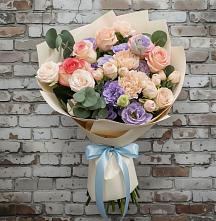 Букет цветов из:  Розы, Лизиантусы и Гвоздики #REPLACE_PRED# Сковородино