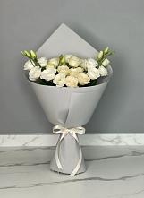 Букет цветов из:  Розы и Лизиантусы в Сковородино